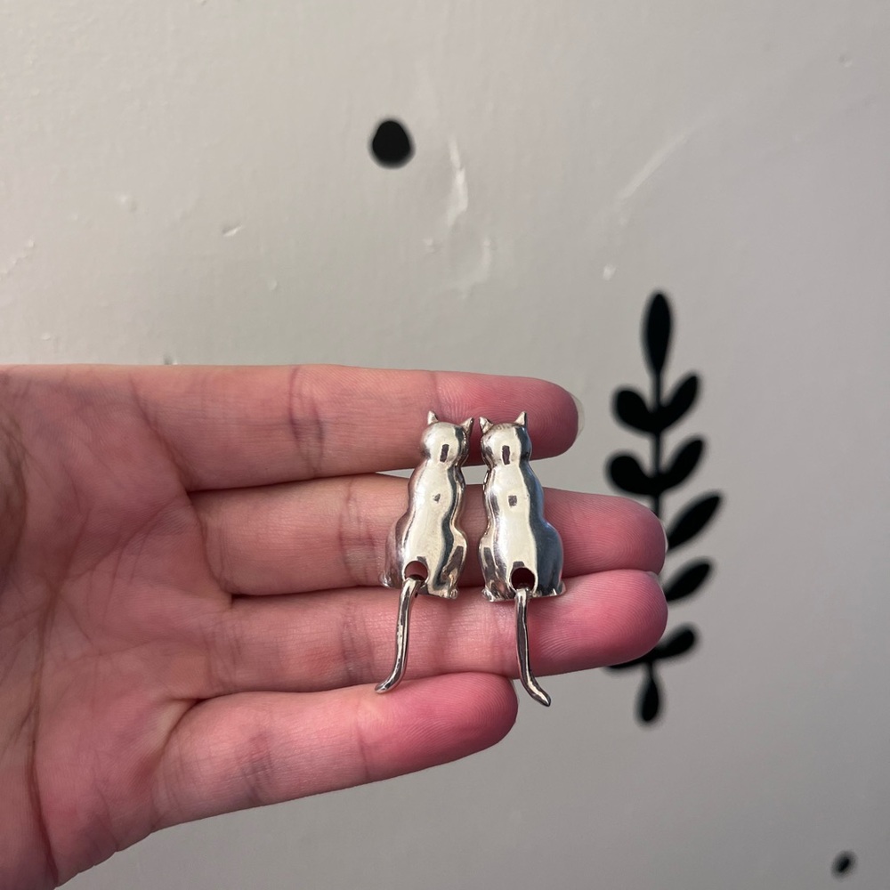 LAST CHANCE SALE -Listing removed 3/8/26 Vintage Silver Cat Dangly Stud Earrings